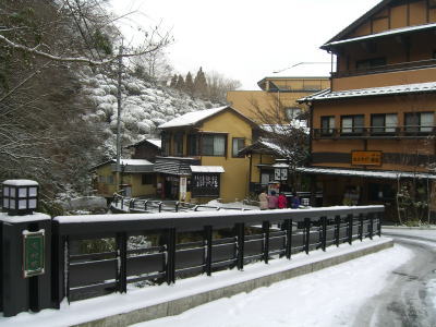 雪景色の黒川温泉